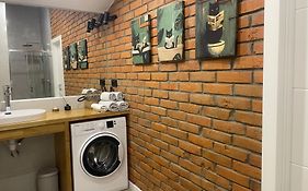 «Гори́Ще На Площі Польський Ринок»